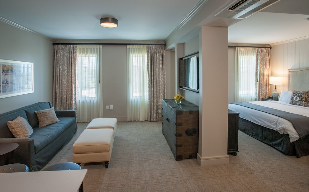 King One Bedroom Suite in Clemson SC