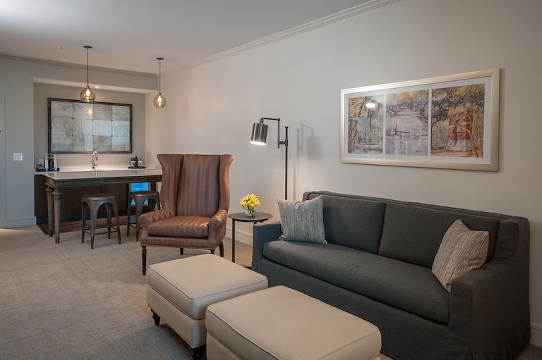 Photos Hotels in Clemson, SC The Inn at Patrick Square